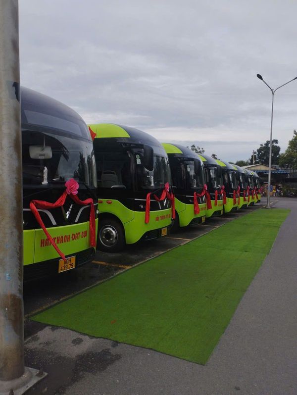 TUYẾN XE BUÝT SỐ 9 CHÍNH THỨC ĐƯA VÀO HOẠT ĐỘNG PHỤC VỤ NHU CẦU ĐI LẠI CỦA NGƯỜI DÂN